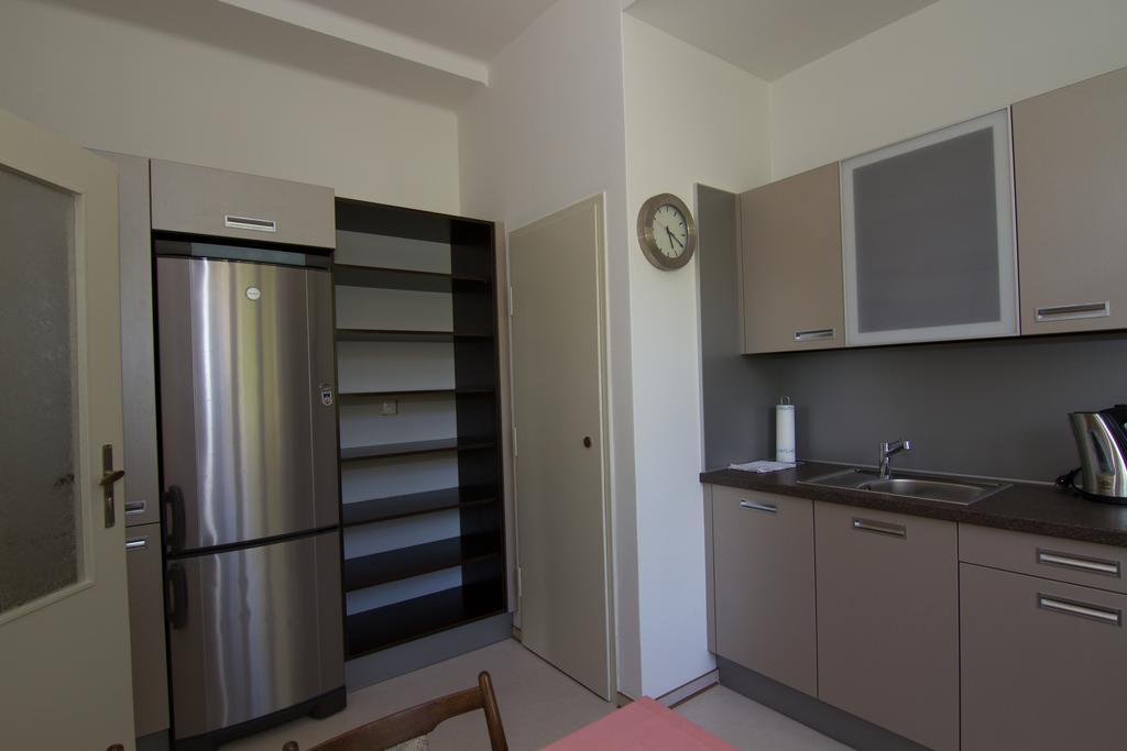 Pension Karnet Prag Rum bild