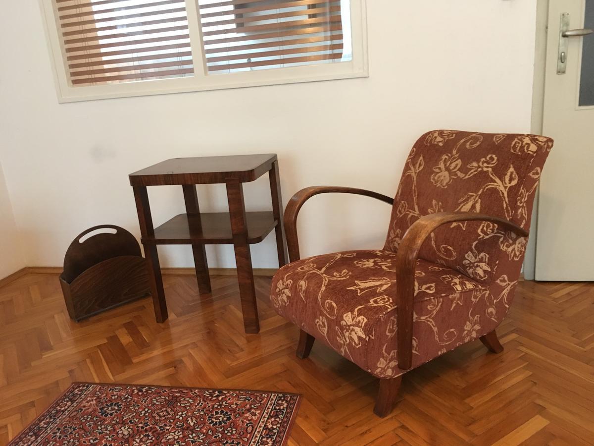 Pension Karnet Prag Exteriör bild